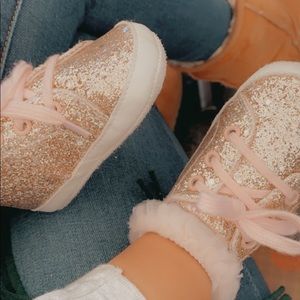 Meet your Posher, Roa